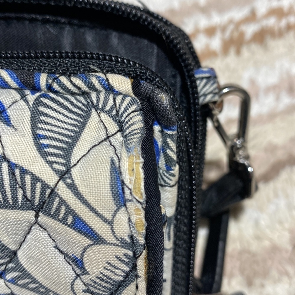 Vera Bradley Handbag Wallet​​​ - Picture 9 of 9